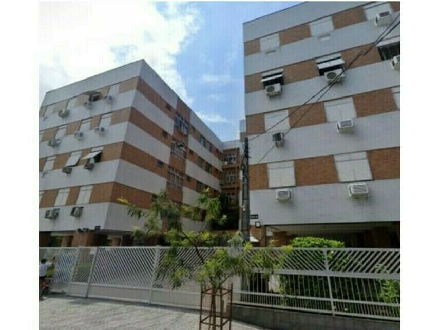 Apartamento em leilão em Guarujá - SP — Apartamento à venda em leilão