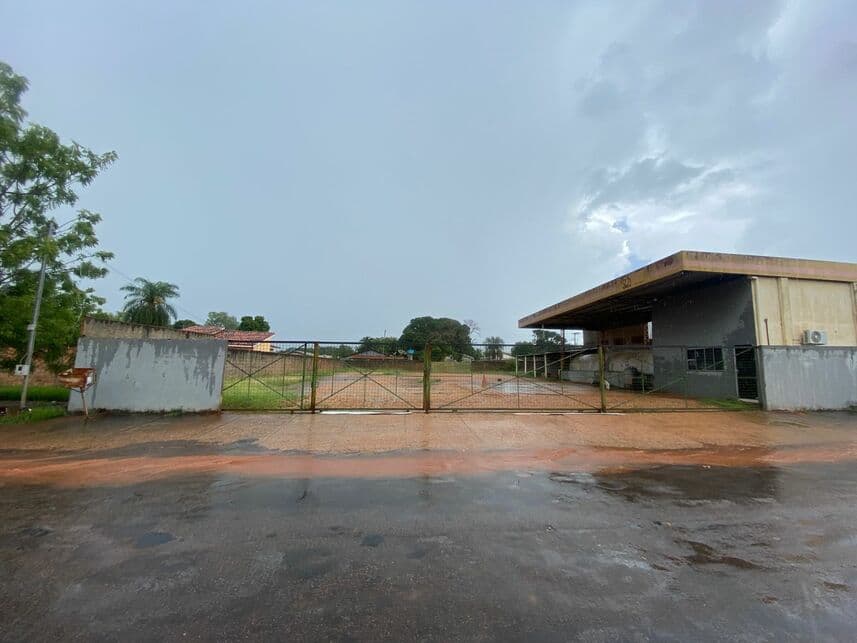 Comercial em leilão em Aragarças - GO — Galpão à venda em leilão