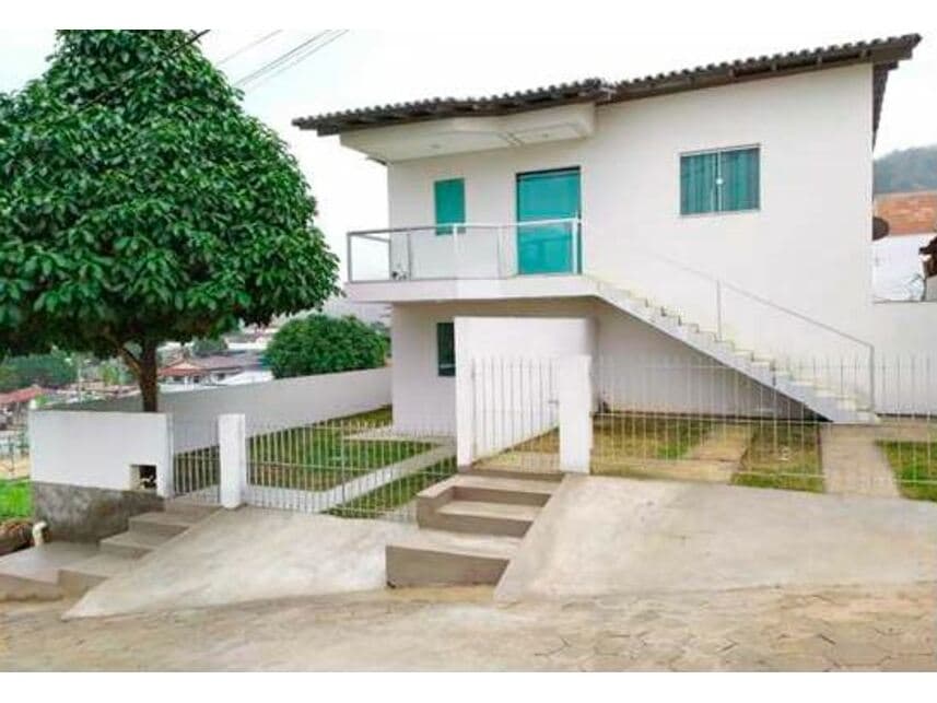 Casa em leilão em Ecoporanga - ES — Casa à venda em leilão