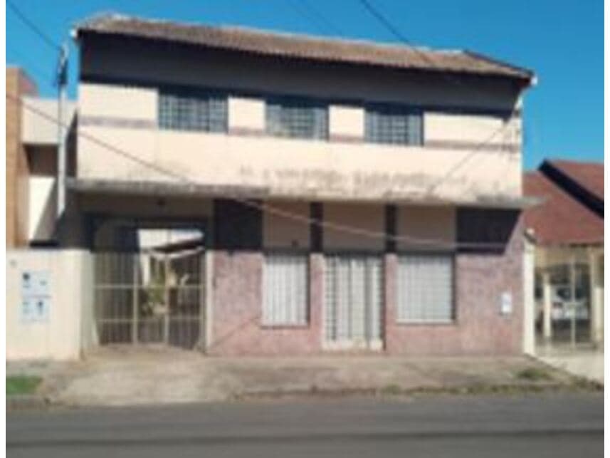 Casa em leilão em Cianorte - PR — Casa à venda em leilão