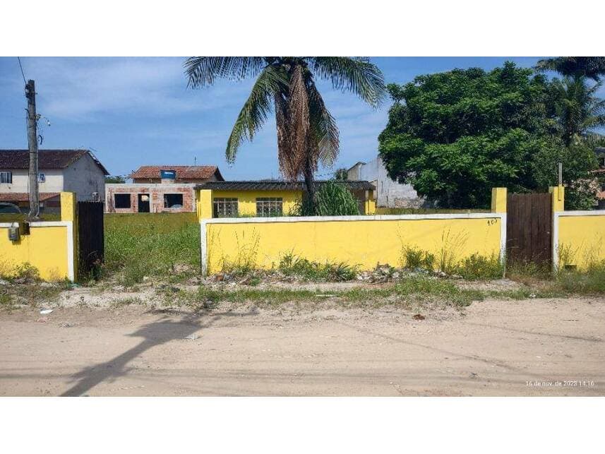 Casa em leilão em Araruama - RJ — Casa à venda em leilão
