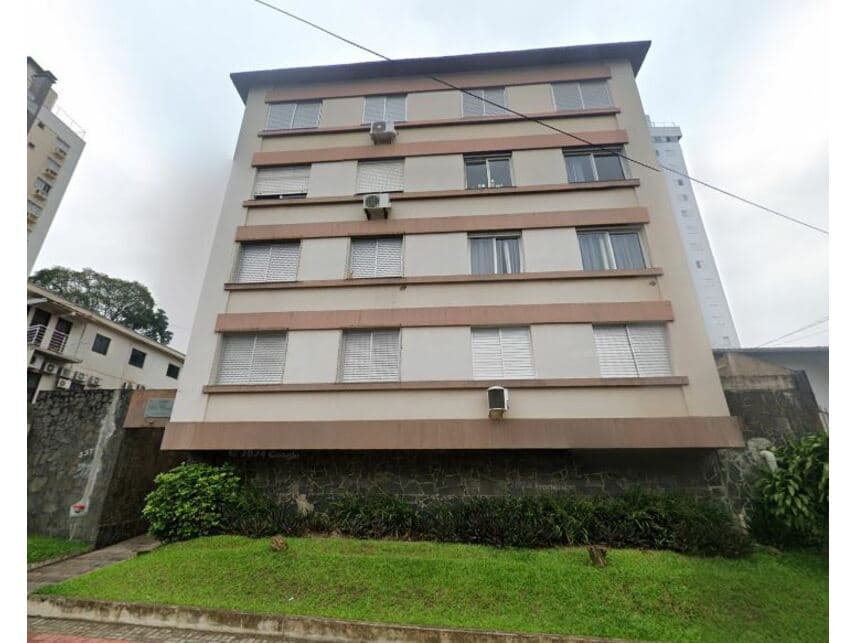 Apartamento em leilão em Criciúma - SC — Apartamento à venda em leilão