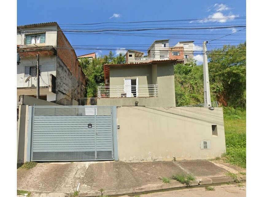 Casa em leilão em Santa Isabel - SP — Sobrado à venda em leilão