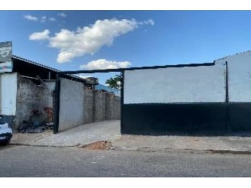 Foto 2 de 4: Casa em leilão em Goiânia - GO — Casa à venda em leilão