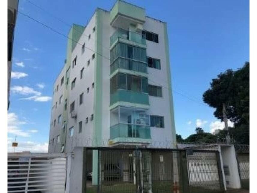 Apartamento em leilão em Goiânia - GO — Apartamento à venda em leilão