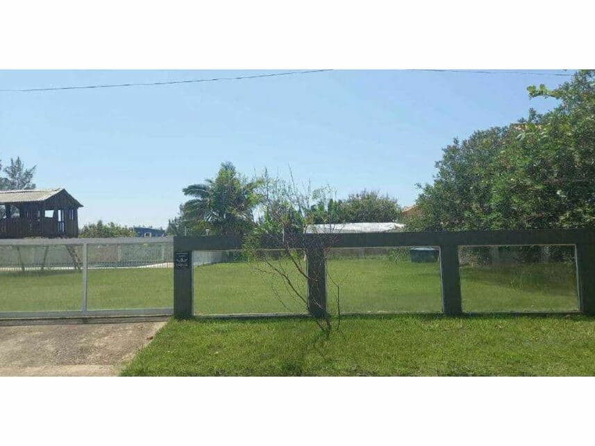 Casa em leilão em Torres - RS — Casa à venda em leilão