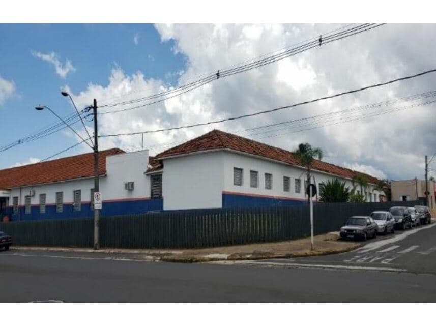 Comercial em leilão em Botucatu - SP — Prédio Comercial à venda em leilão
