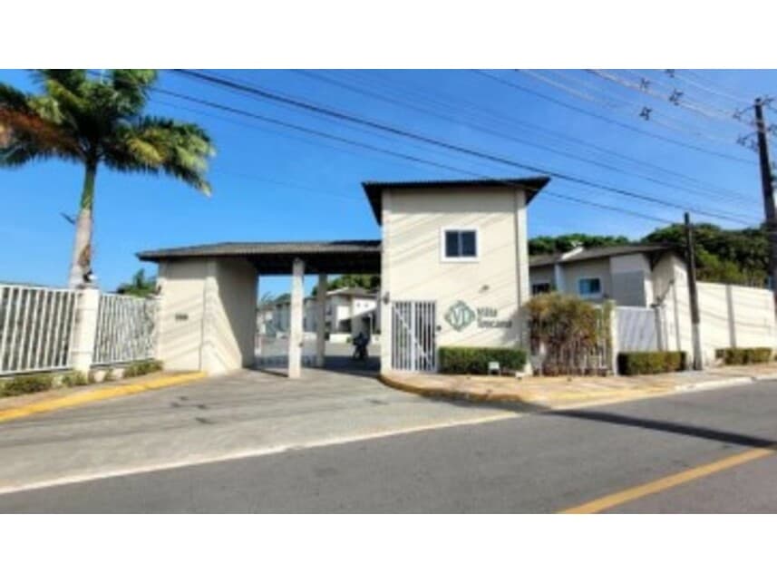 Casa em leilão em Eusébio - CE — Casa à venda em leilão