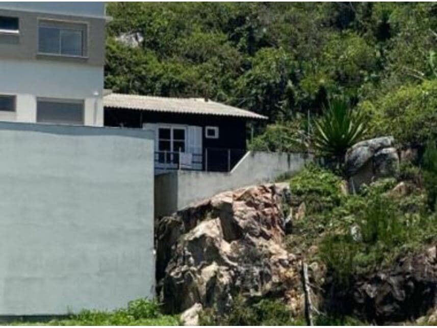 Terreno em leilão em Laguna - SC — Terreno à venda em leilão
