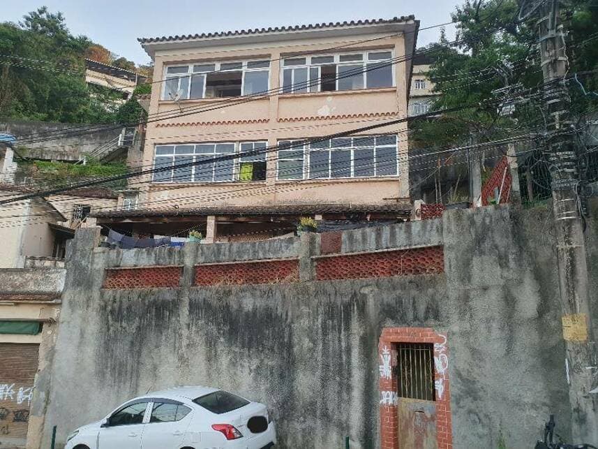 Apartamento em leilão em Rio De Janeiro - RJ — Apartamento à venda em leilão