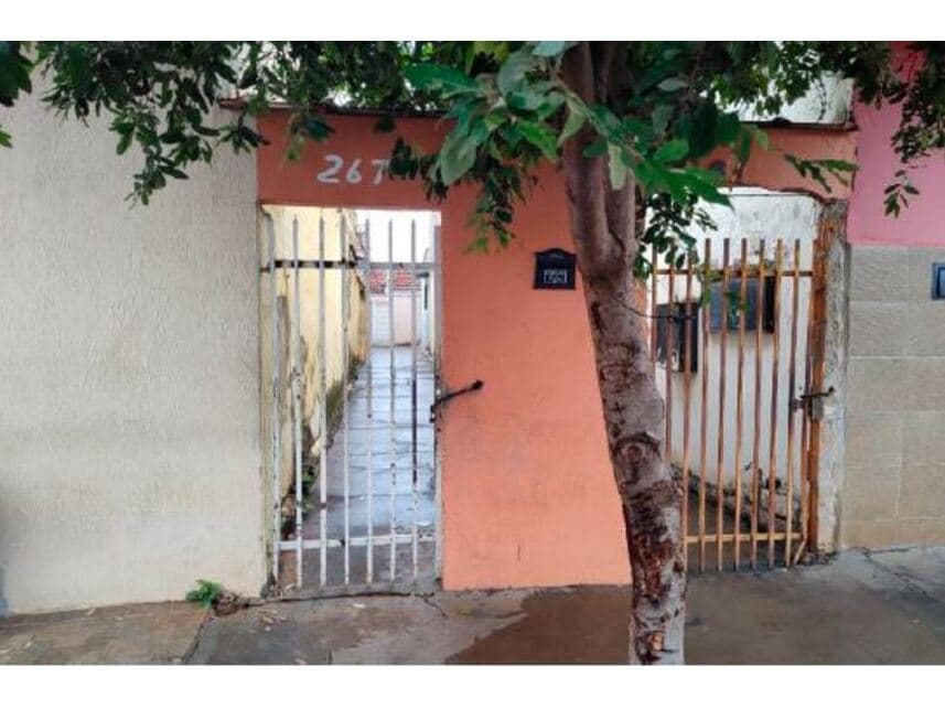 Casa em leilão em Ribeirão Preto - SP — Casa à venda em leilão