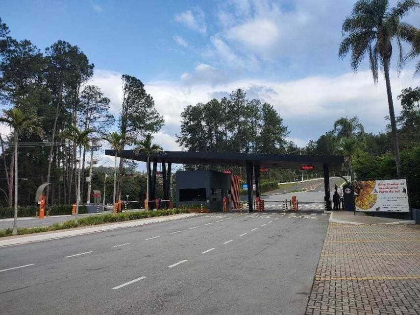 Casa em leilão em Mairinque - SP — Casa à venda em leilão