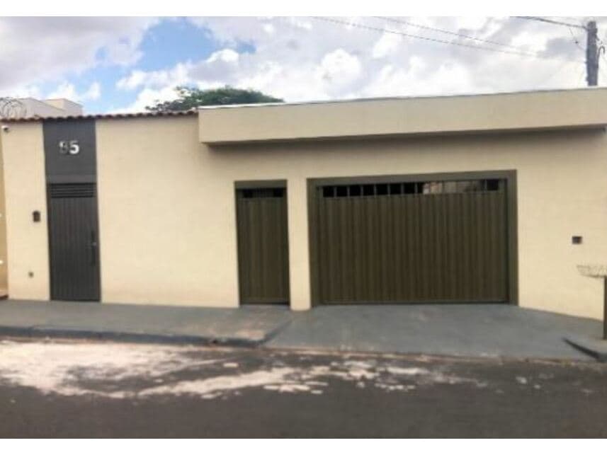 Foto 1 de 9: Casa em leilão em Ribeirão Preto - SP — Casa à venda em leilão