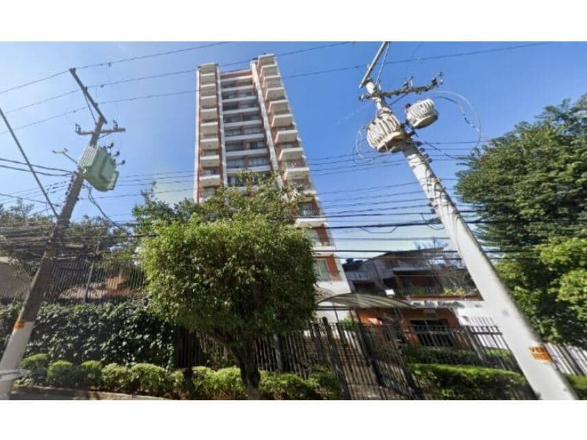 Apartamento em leilão em São Paulo - SP — Apartamento à venda em leilão