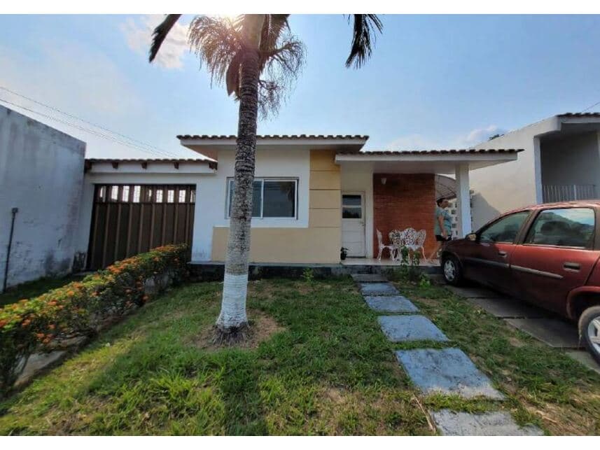 Casa em leilão em Manaus - AM — Casa à venda em leilão