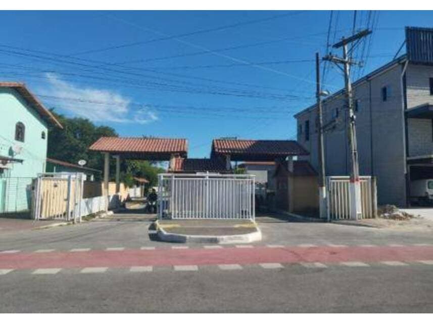 Casa em leilão em Maricá - RJ — Casa à venda em leilão