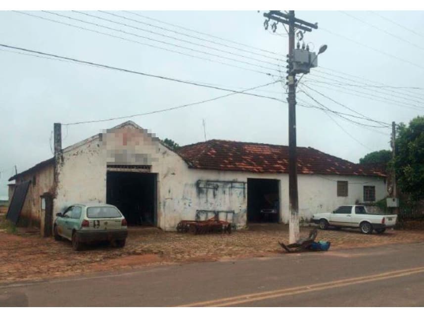 Comercial em leilão em Guzolândia - SP — Prédio Comercial à venda em leilão