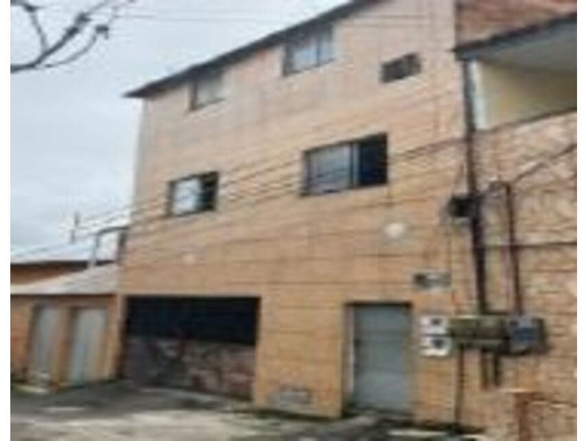 Casa em leilão em Salvador - BA — Casa à venda em leilão