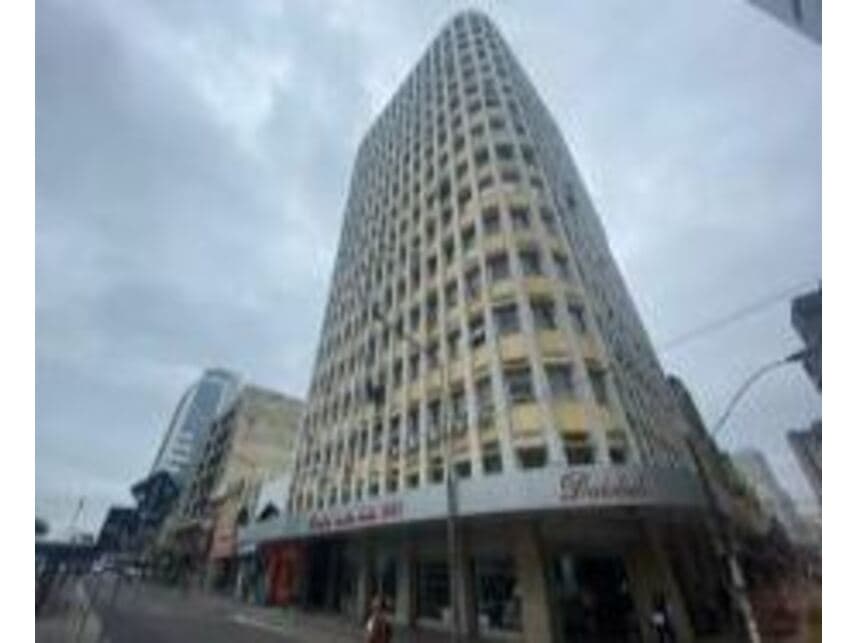 Apartamento em leilão em Porto Alegre - RS — Apartamento à venda em leilão