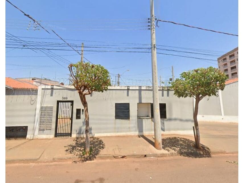 Casa em leilão em Araçatuba - SP — Casa à venda em leilão