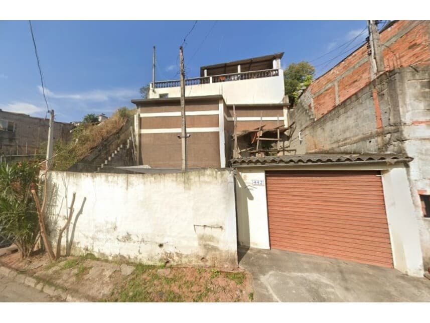 Casa em leilão em Santa Isabel - SP — Casa à venda em leilão