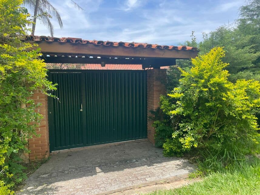 Casa em leilão em Salto - SP — Casa à venda em leilão