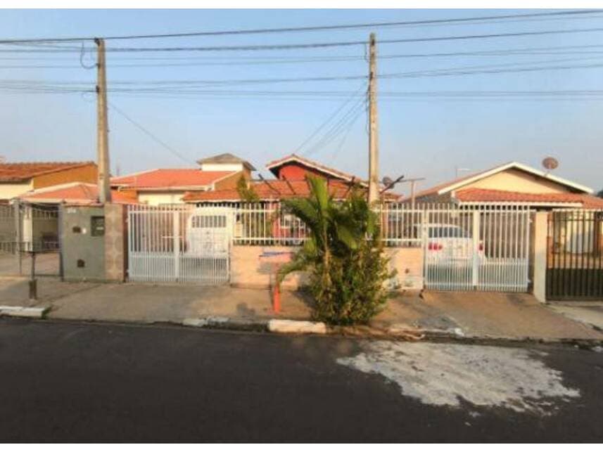 Casa em leilão em São Pedro - SP — Casa à venda em leilão