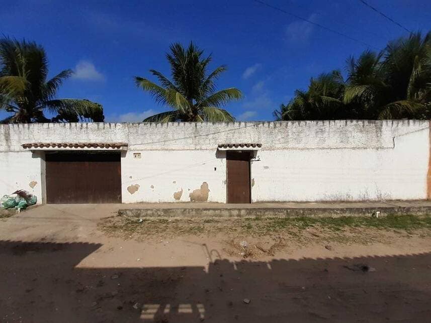 Casa em leilão em Marechal Deodoro - AL — Casa à venda em leilão