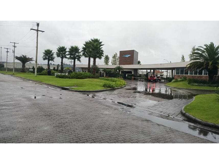 Casa em leilão em Torres - RS — Casa à venda em leilão