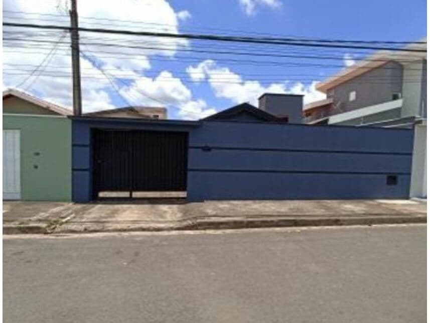 Casa em leilão em Mogi Guaçu - SP — Casa à venda em leilão