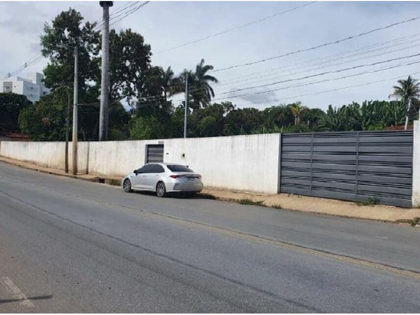 Casa em leilão em Sete Lagoas - MG — Casa à venda em leilão