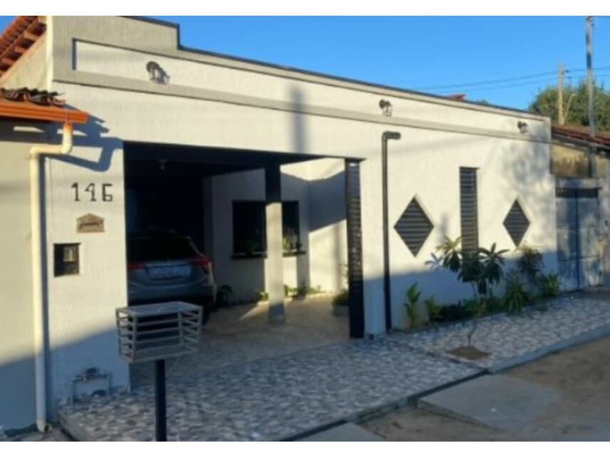 Casa em leilão em Santa Helena De Minas - MG — Casa à venda em leilão