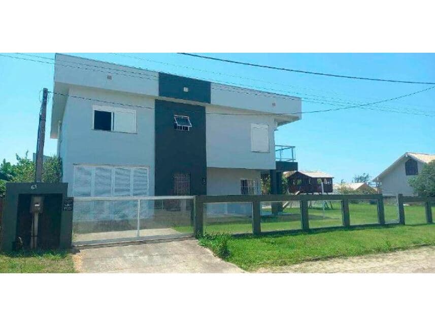 Foto 5 de 8: Casa em leilão em Torres - RS — Casa à venda em leilão