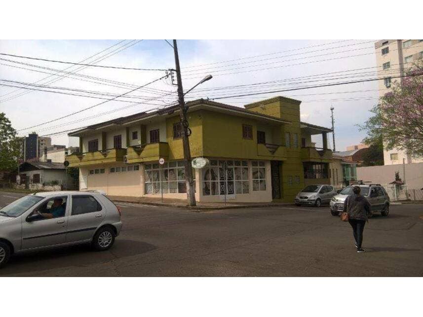 Foto 3 de 17: Apartamento em leilão em Passo Fundo - RS — Apartamento à venda em leilão