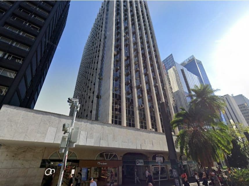 Comercial em leilão em São Paulo - SP — Sala Comercial à venda em leilão