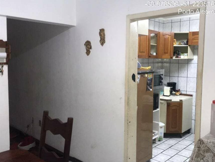 Foto 4 de 15: Casa em leilão em Porto Alegre - RS — Casa à venda em leilão