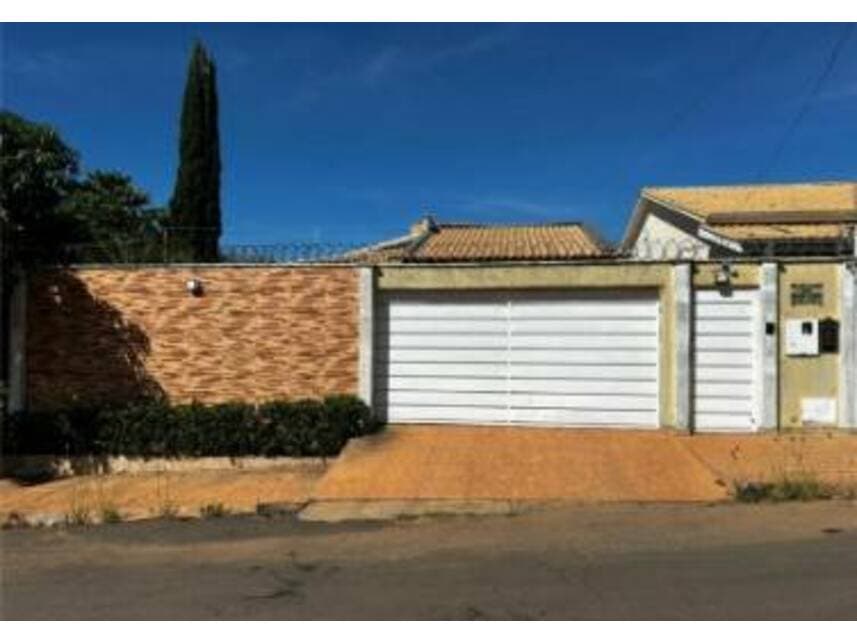 Foto 3 de 3: Casa em leilão em Firminópolis - GO — Casa à venda em leilão
