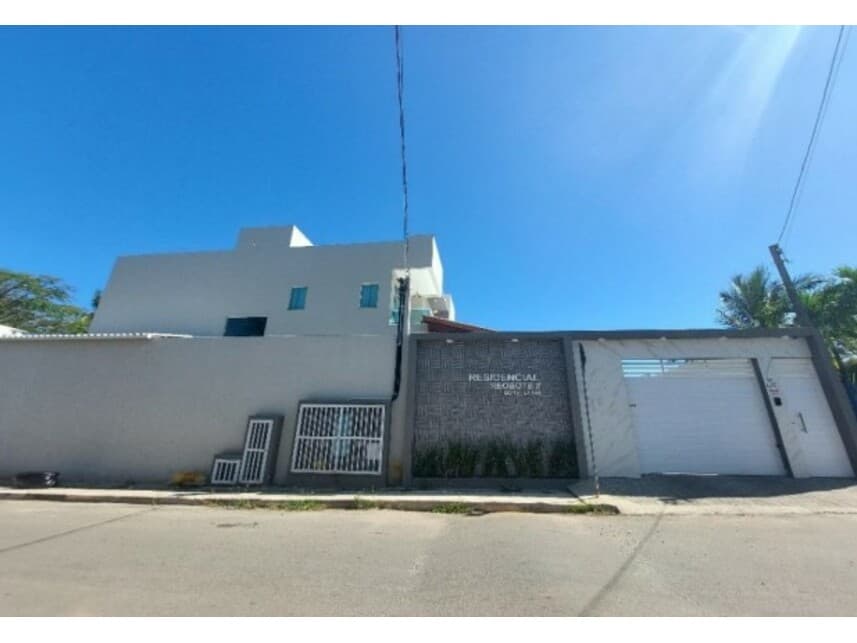 Foto 1 de 16: Casa em leilão em Lauro De Freitas - BA — Casa à venda em leilão