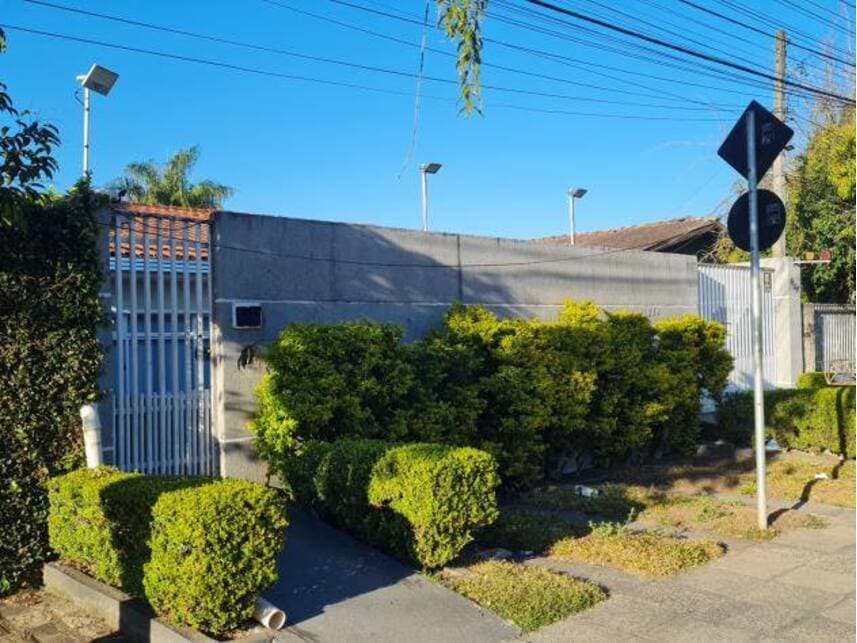 Foto 3 de 3: Casa em leilão em Curitiba - PR — Casa à venda em leilão