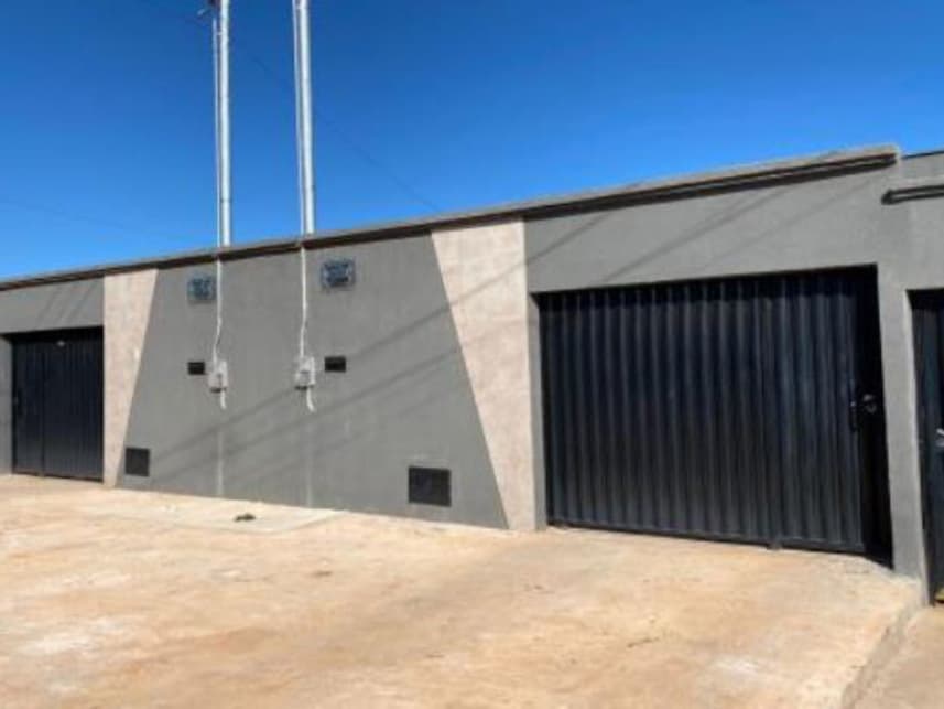 Casa em leilão em Planaltina - GO — Casa à venda em leilão