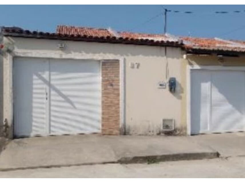 Foto 1 de 3: Casa em leilão em Itaitinga - CE — Casa à venda em leilão
