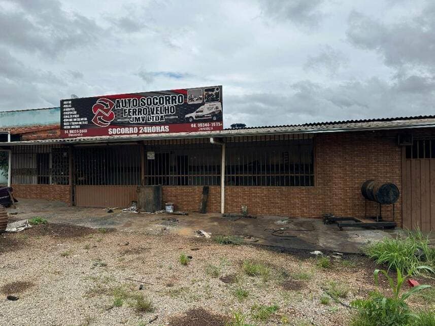 Casa em leilão em Ipameri - GO — Casa à venda em leilão