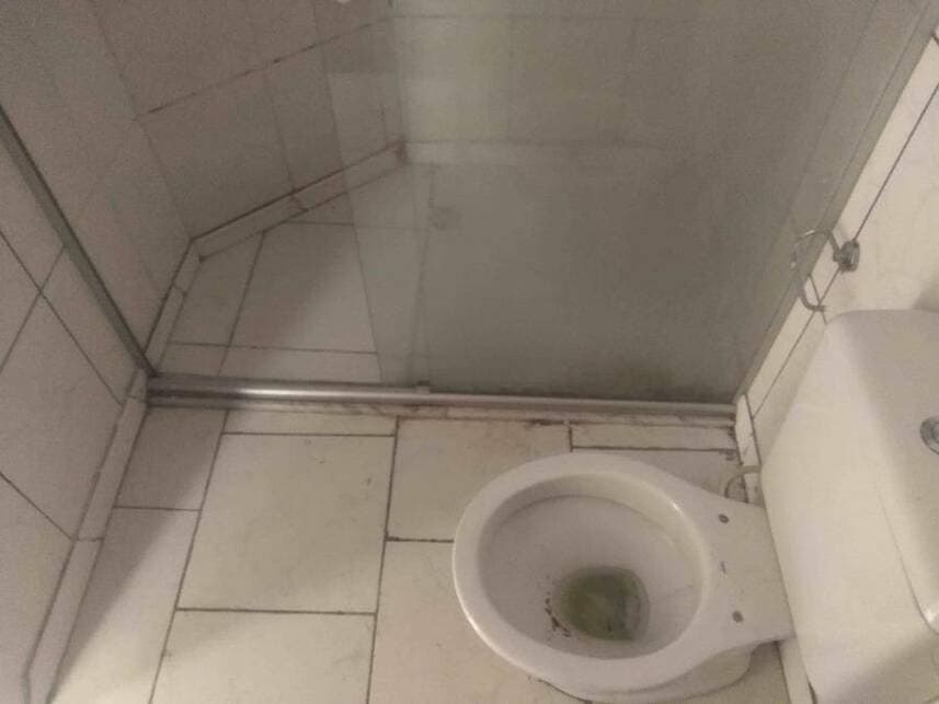 Foto 17 de 21: Casa em leilão em Porto Alegre - RS — Casa à venda em leilão