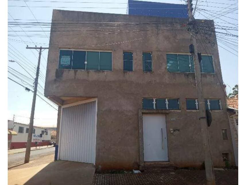 Comercial em leilão em Jaú - SP — Prédio Comercial à venda em leilão
