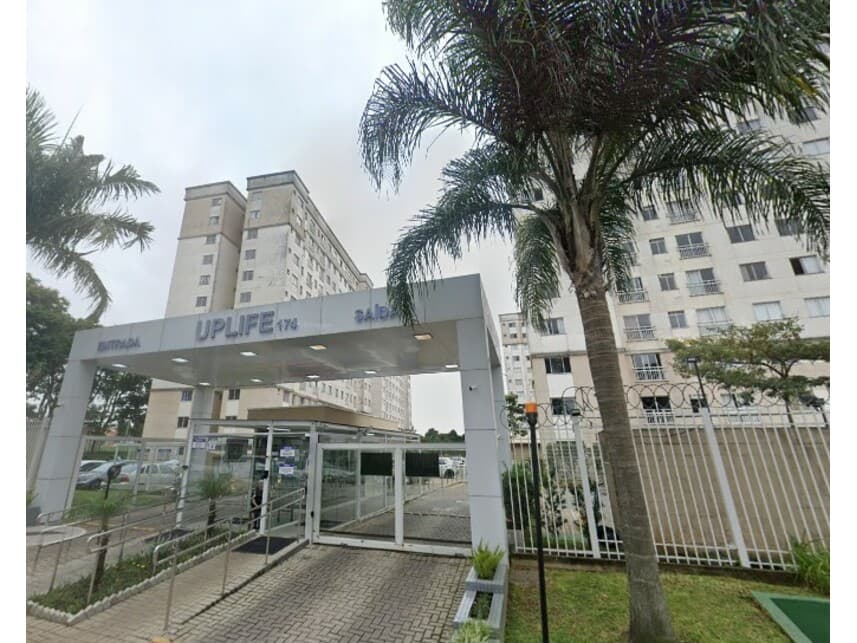 Apartamento em leilão em Curitiba - PR — Apartamento à venda em leilão