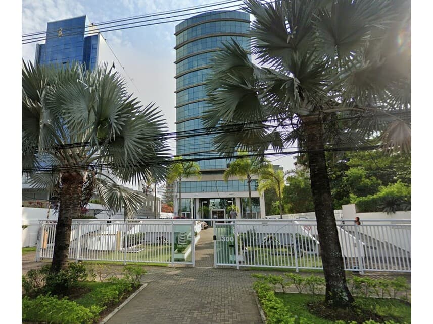 Foto 1 de 9: Comercial em leilão em Rio De Janeiro - RJ — Loja à venda em leilão