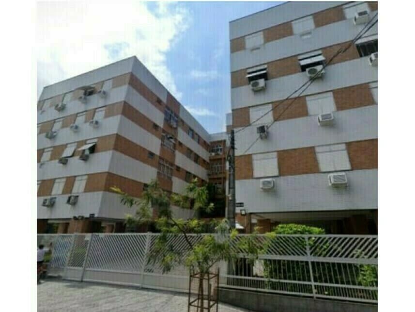 Apartamento em leilão em Guarujá - SP — Apartamento à venda em leilão
