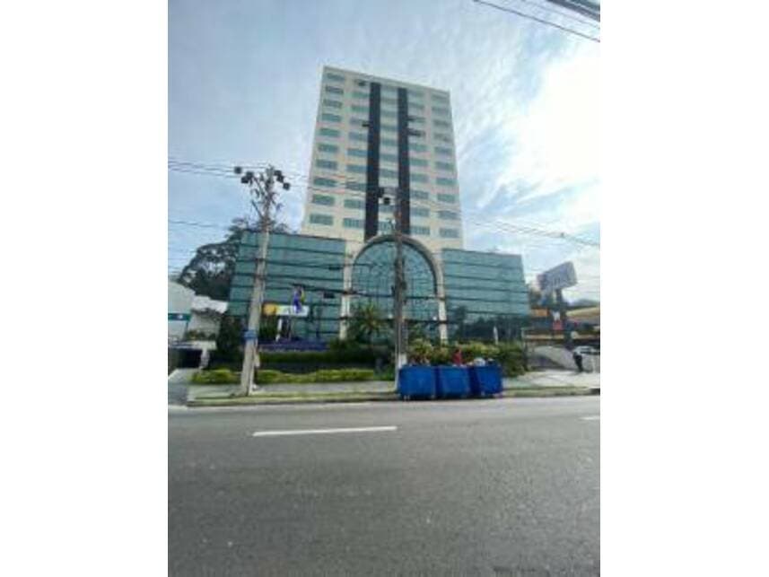 Comercial em leilão em Santana De Parnaíba - SP — Sala Comercial à venda em leilão