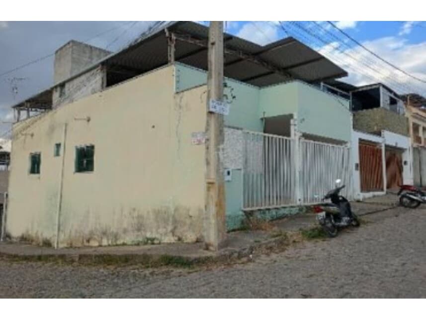 Foto 2 de 3: Casa em leilão em Formiga - MG — Casa à venda em leilão