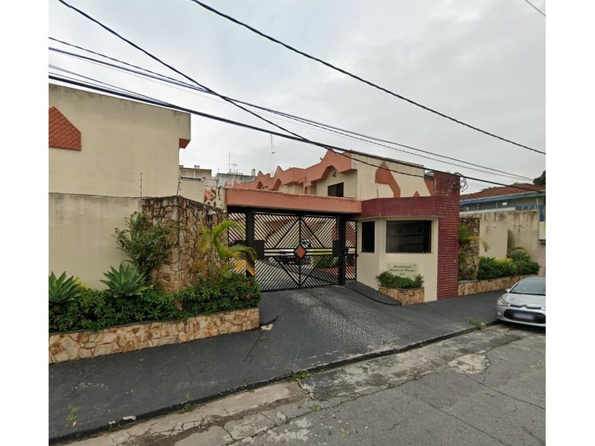 Foto 1 de 11: Casa em leilão em São Paulo - SP — Casa à venda em leilão